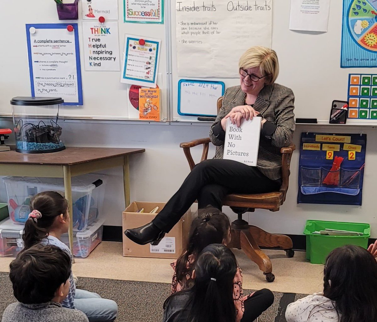 CQualtro's tweet image. I was happy to share my passion for reading with Grade 2 students at #GrayElementary! 📚

Thank you for having me. It&apos;s always a joy to inspire young minds through the magic of storytelling! 

#DeltaBC