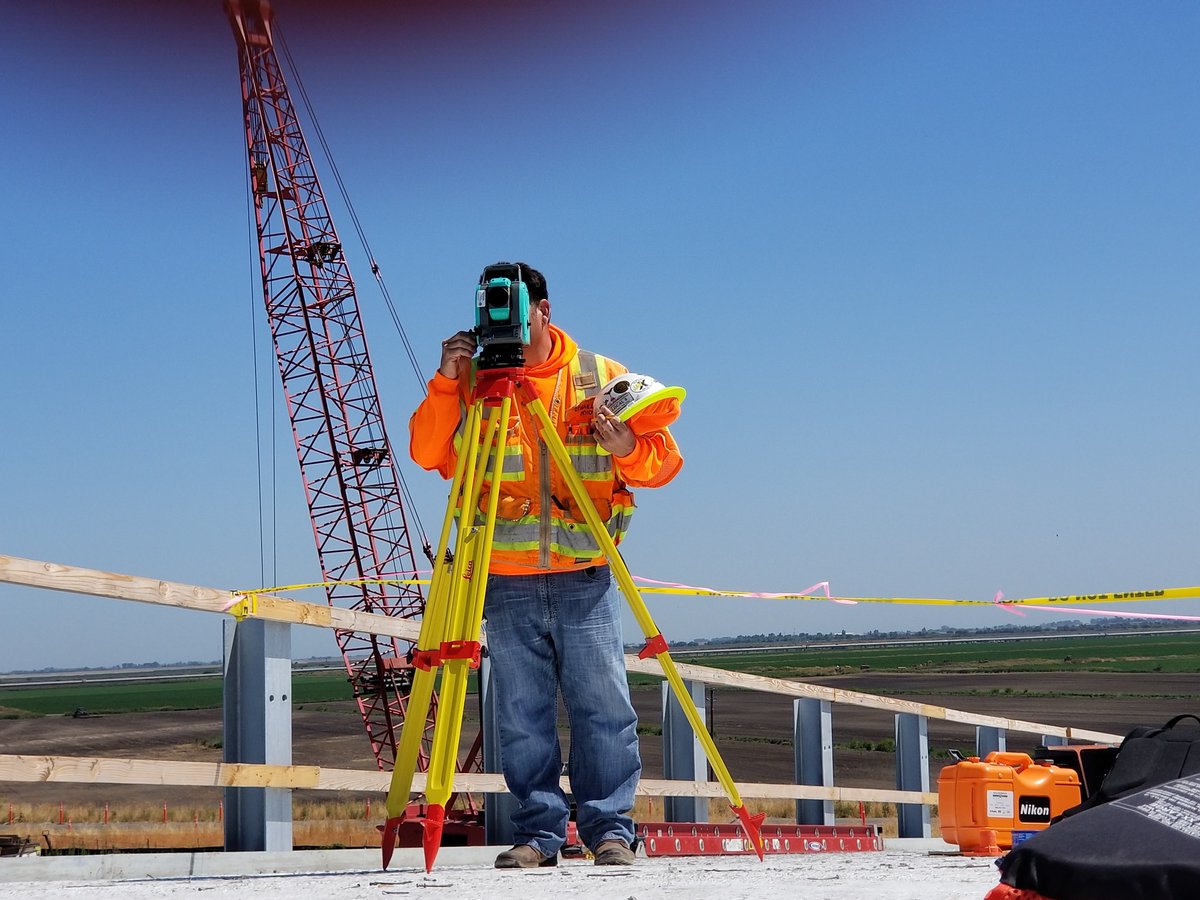 safety_apparel's tweet photo. Stay visible and safe from dawn till dusk with our quality hi-vis clothing.

Shop all styles now at https://t.co/u6mc51z1Gy

#hivis #safetyapparel #PPE https://t.co/DouvvWx1qh