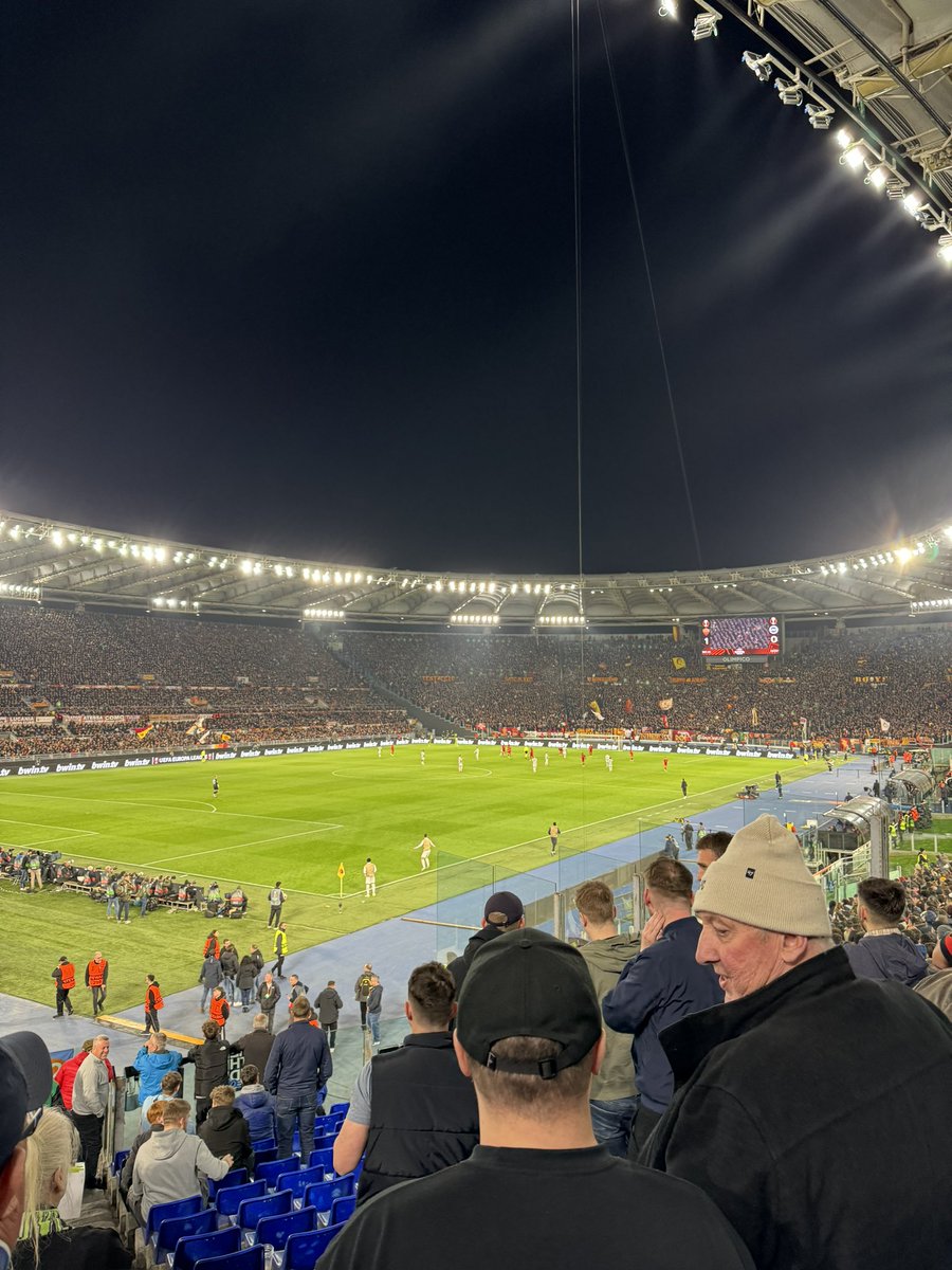 rupert_guiel's tweet photo. Made it to Rome, unfortunately #uta #bhafc https://t.co/2o7rnUWVOA