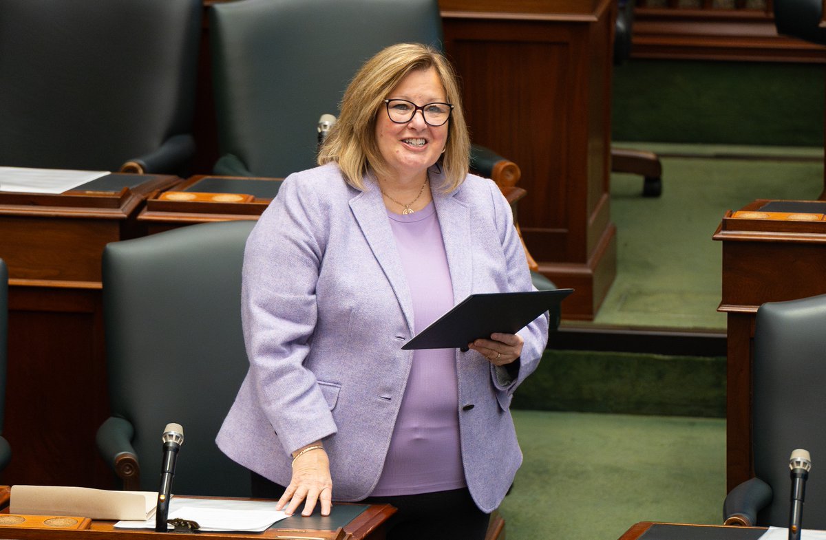 Lisa Thompson tweet media