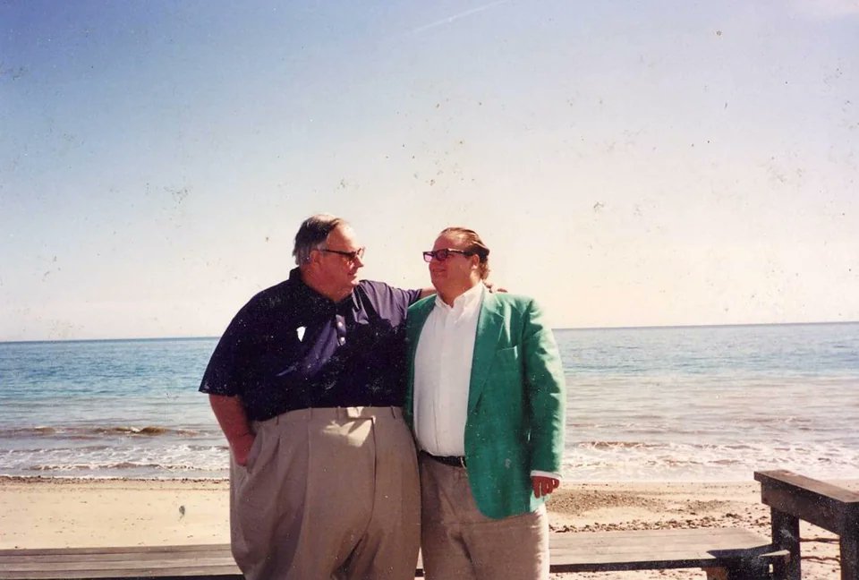 Chris Farley spending time with his dad in the 1990s.