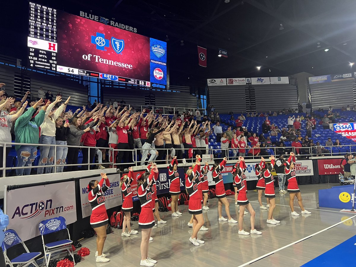 brawley_mrs's tweet photo. S/O to our Student Section!!!! They were on 🔥 !!!! ❤️🖤🏀❤️🖤🏀 @CCHSSports423 @CockeCoWBB @WadeWester https://t.co/faWxnrevAK