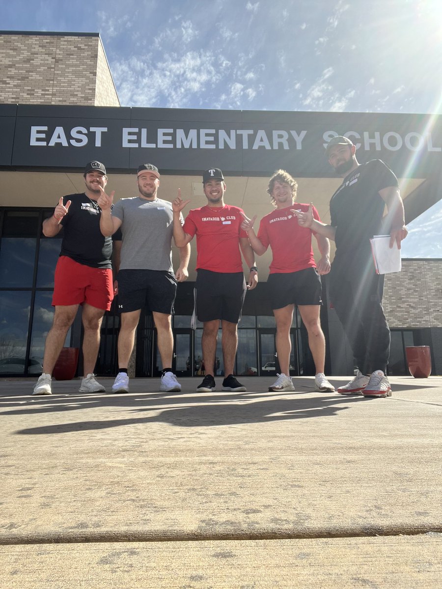 TTURedMambas's tweet image. OUT HERE IN THE COMMUNITY TODAY!!! @JoeyMcGuireTTU @Coach_Martin34