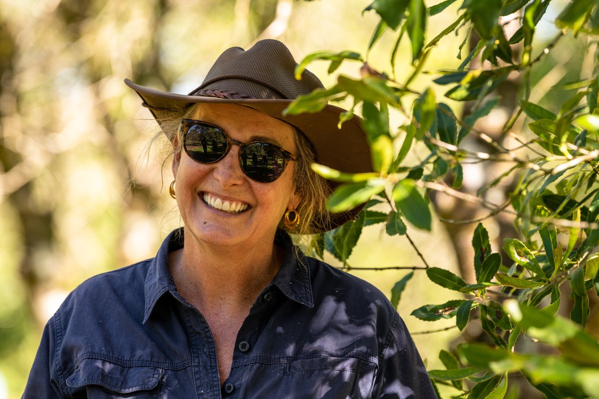 Fiona Grigg and her husband use principles of regenerative agriculture and paying generosity forward on their property in the NSW Northern Rivers. australianmacadamias.org/industry/news/…