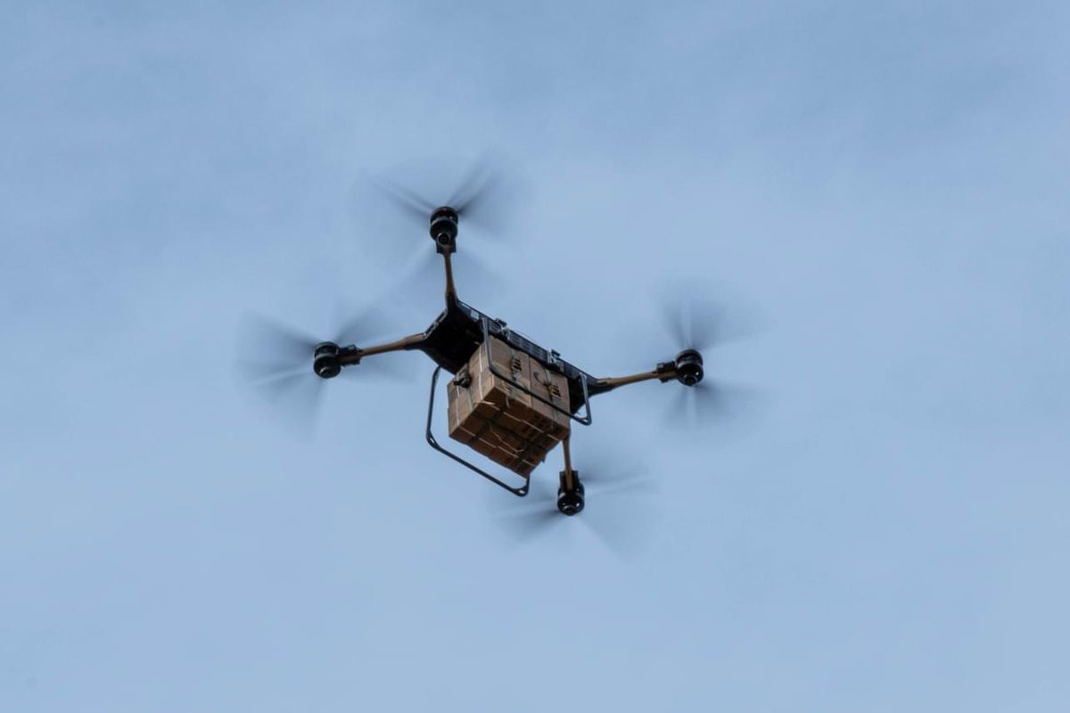 Soldiers from @1BCT10MTN and @10thSBDE in collaboration with the Civil Military Innovation Institute, push the boundaries of resupply missions through the Tactical Resupply Vehicle, TRV 150 in support of Mountain Peak exercise. The TRV 150 is an autonomous UAS capable of