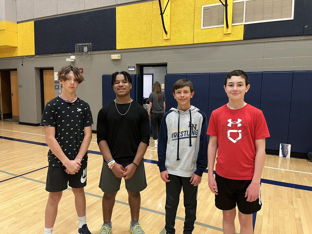 MrsGoeglein's tweet image. A little rain didn’t stop EVERY runner on @SVEagleTrack from running a 400 time trial today, by choice! Followed by a plank competition and a team pacer! Proud of EVERY one of you and congrats to our last plankers; Logan, Kam, Tate, Caleb, &amp;amp; Bella!