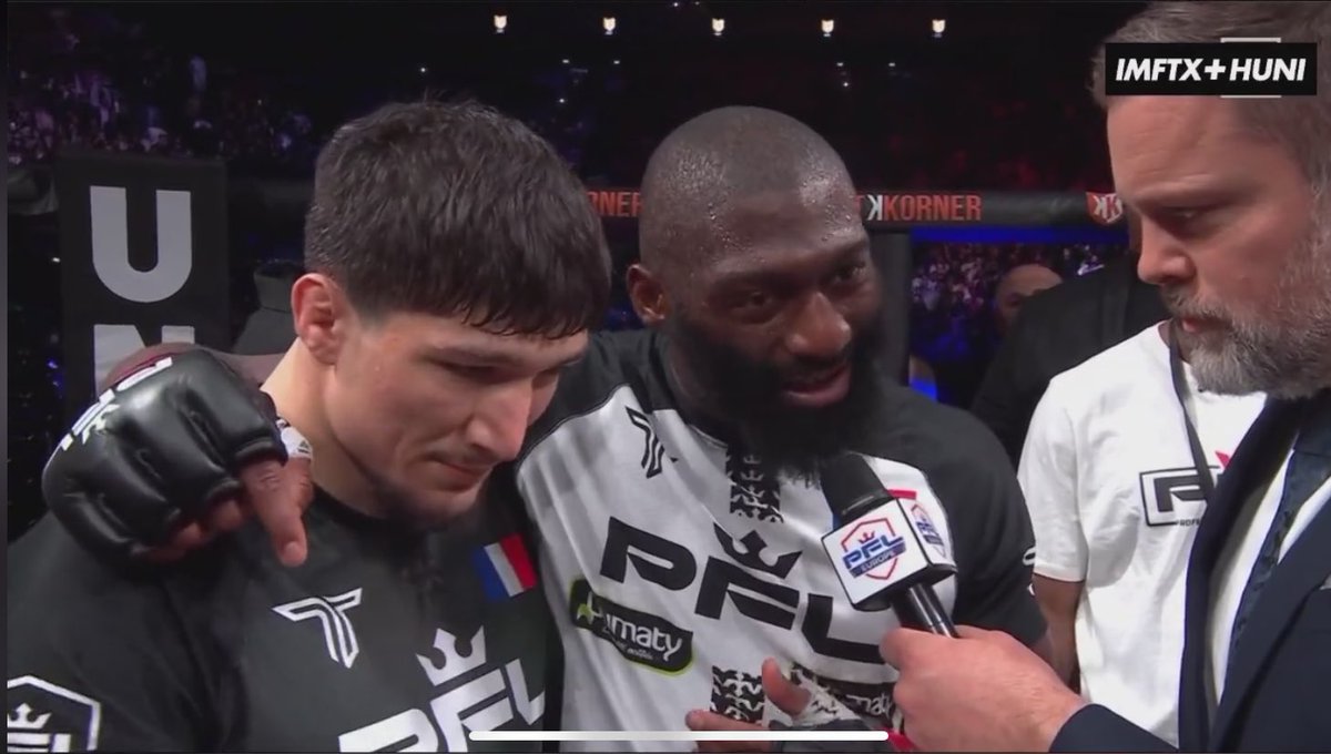 NasssMTL's tweet photo. L’histoire retiendra cette image 
#PFLParis https://t.co/kR67rwqxiK