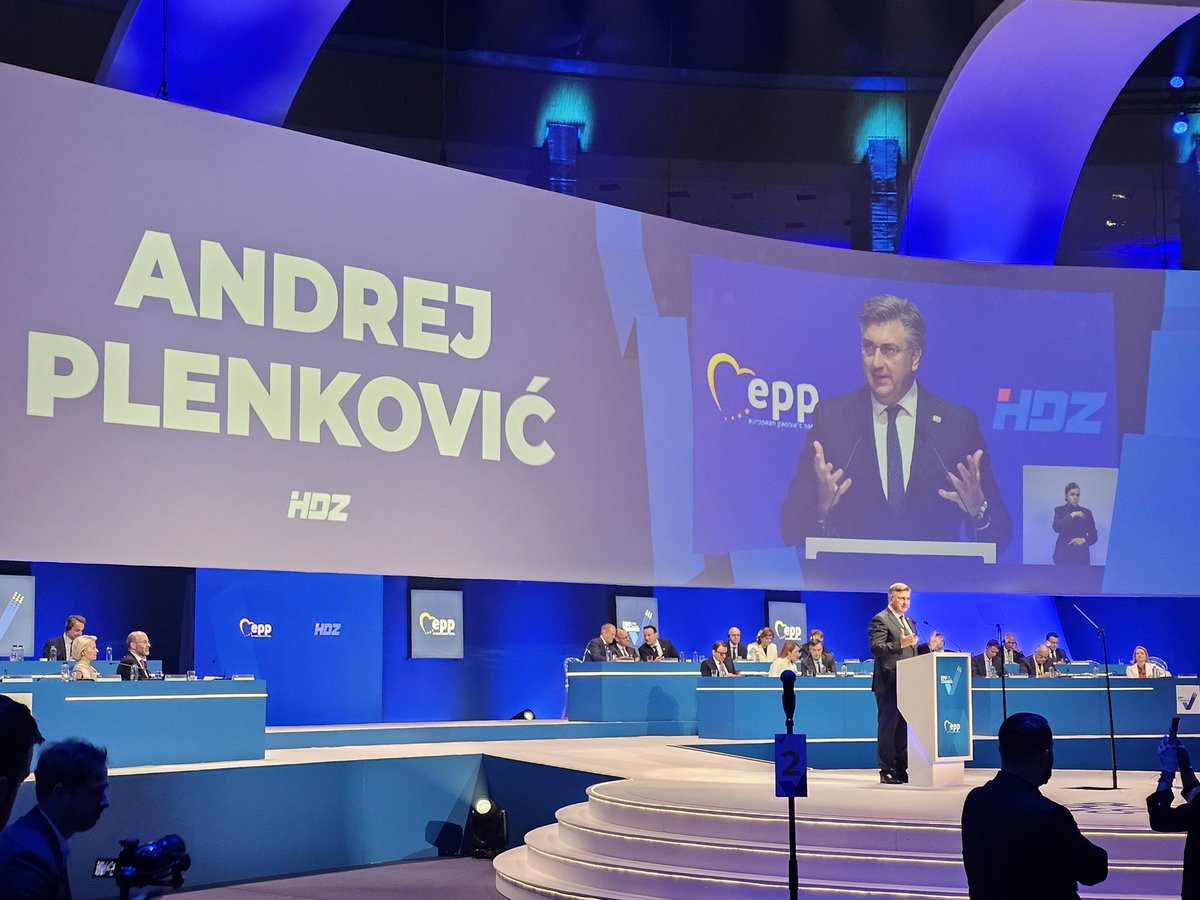 androkrop's tweet photo. EPP kongres u Bukureštu. Birali smo Ursulu von der Leyen i usvojili izborni manifest. Za sigurnu, mirnu i uspješnu Europu koja čuva naš način života. https://t.co/ISeud1txZJ