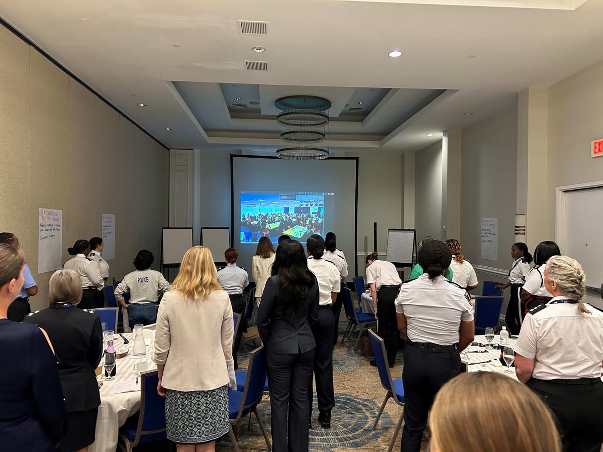 Policing_Cayman's tweet image. Commissioner Walton welcomed British Overseas Territory (BOT) delegates from across the globe on Tuesday, 5 March, as the BOT Women in Policing were hosted in the Cayman Islands.

#UKCSSF #UKFCDO
