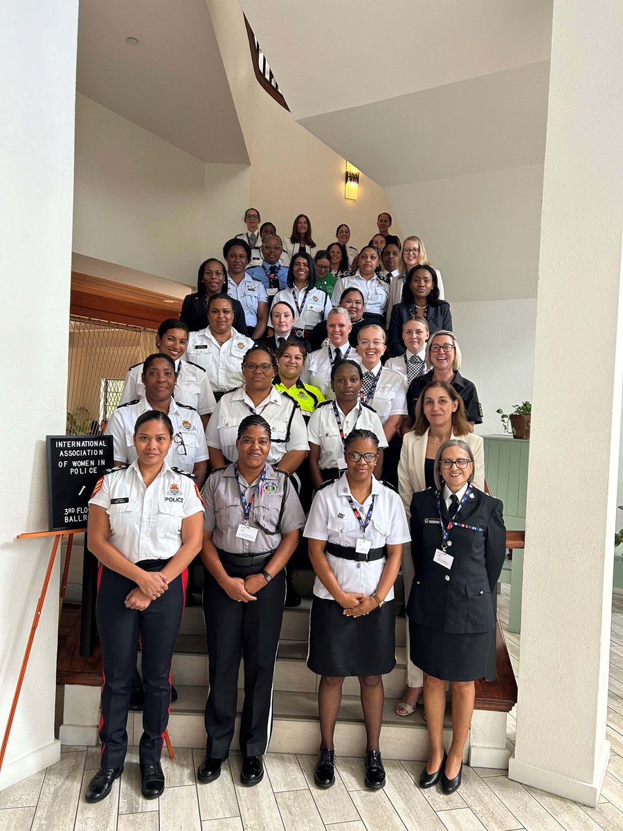 Policing_Cayman's tweet image. Commissioner Walton welcomed British Overseas Territory (BOT) delegates from across the globe on Tuesday, 5 March, as the BOT Women in Policing were hosted in the Cayman Islands.

#UKCSSF #UKFCDO
