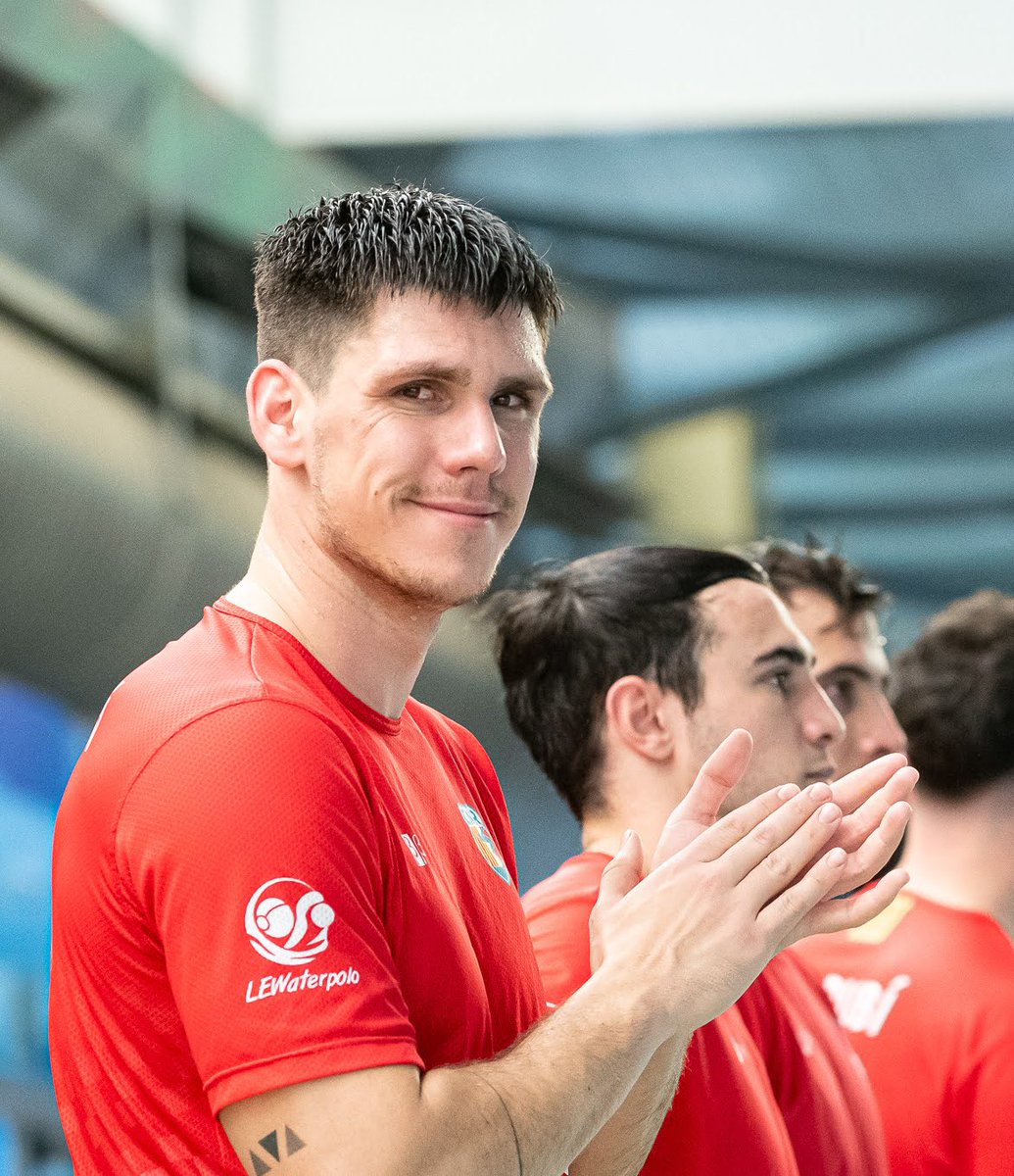 Marc Mejías ❤️🤍 es un jugador ________