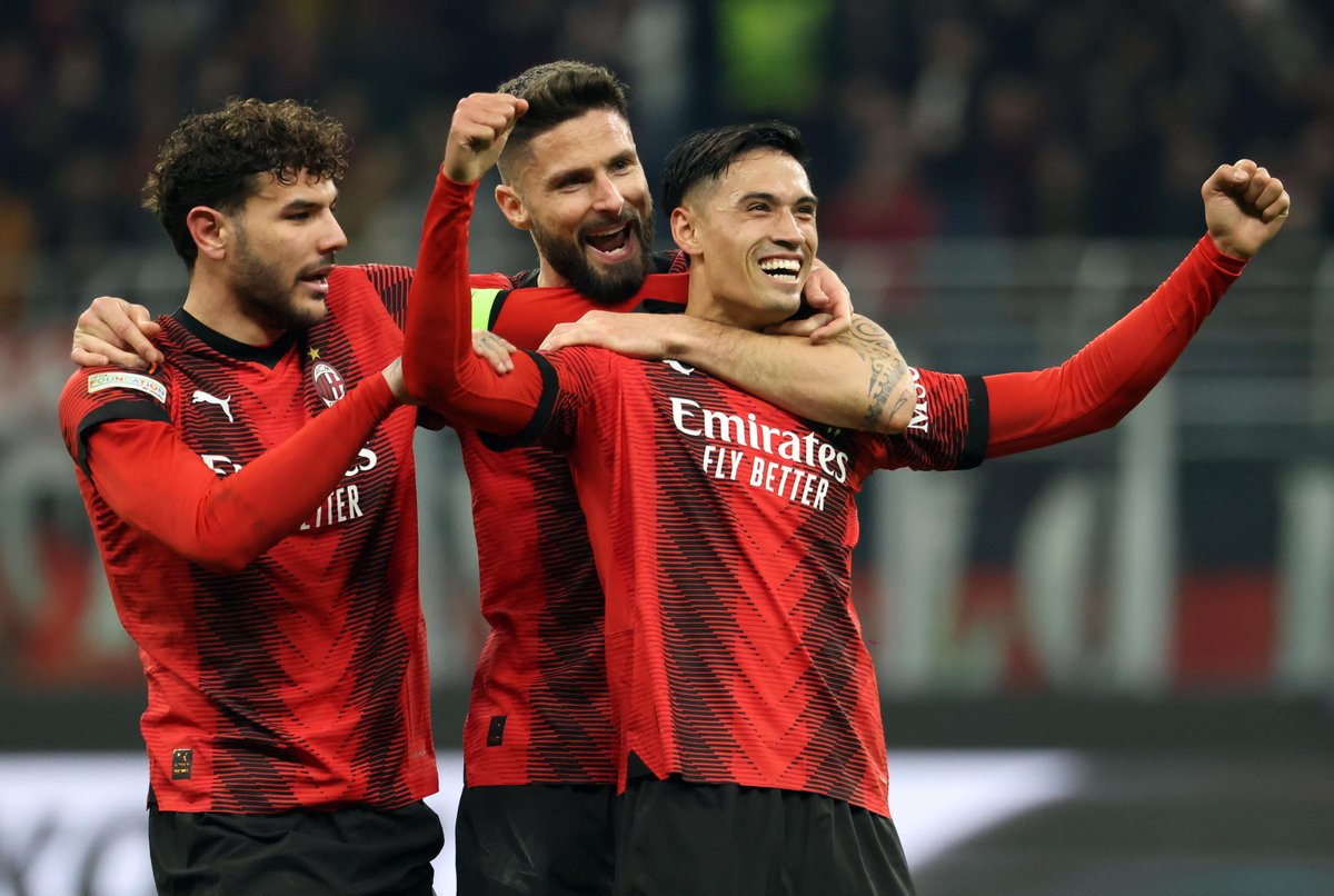 TV2000it's tweet photo. ⚽️#EuropaLeague - #MilanSlaviaPraga 4-2
Reti di #Giroud, #Reijnders, #LoftusCheek e #Pulisic
Nei cechi gol di #Doudera e #Schranz, dopo l'espulsione di #Diouf
Quarti più vicini, appuntamento a #Praga tra una settimana
#7marzo #ACMSLP #UEL #Milan #slaviapraha https://t.co/k5ClFl39Ze