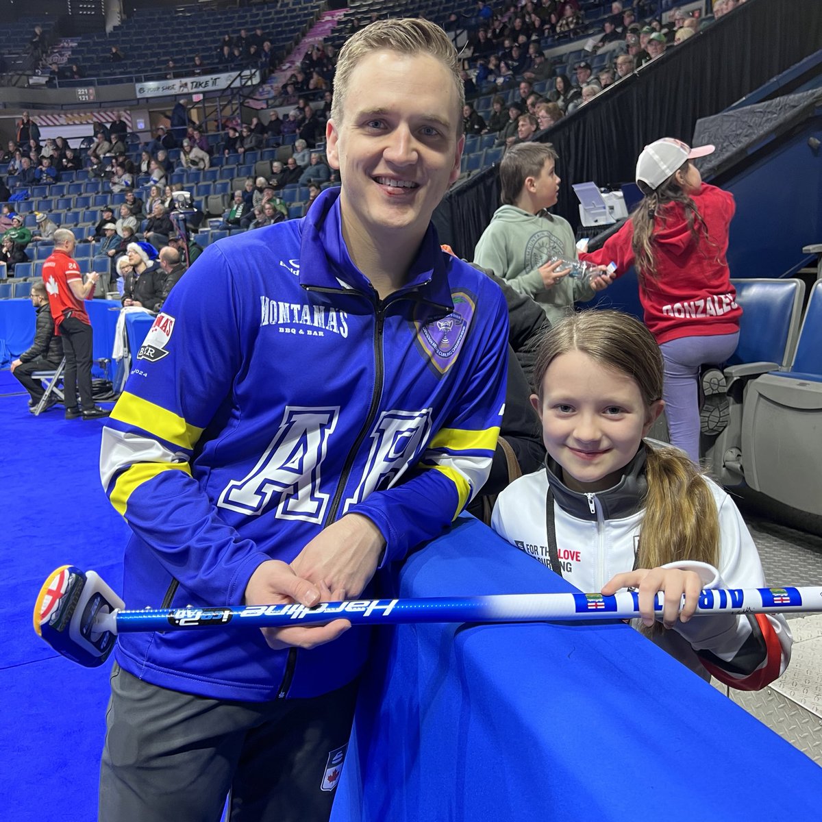 Team Alberta (<a href="/TeamSluchinski/">Team Sluchinski</a>) gave their broom to a lucky young curling fan following their last game 🥺 

#Brier2024