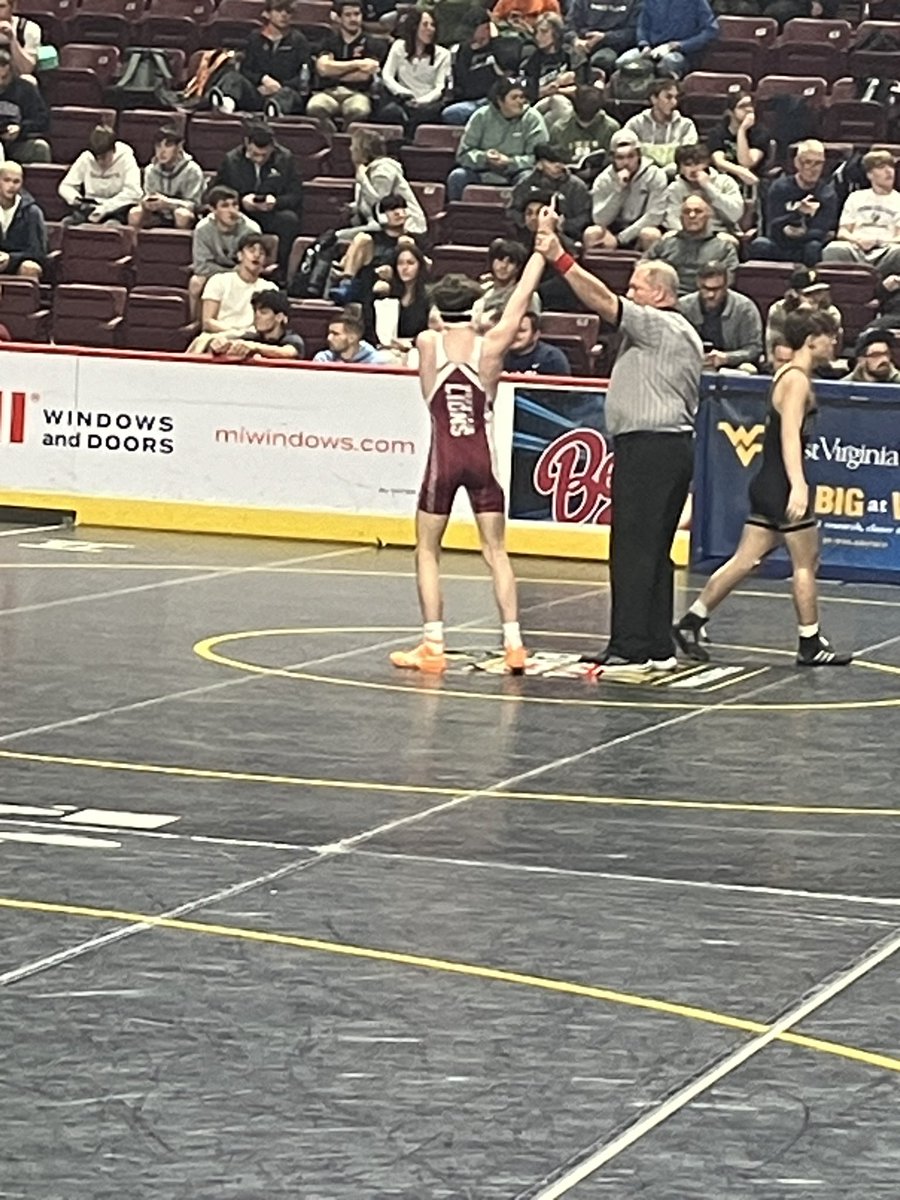 Let’s keep it rolling.  Weaver with the 3-0 win!!! <a href="/AASDSuper/">AASD Superintendent</a> <a href="/AAHSStuCouncil/">AAHS StudentCouncil</a> <a href="/altoonastrength/">Altoona Speed and Strength</a> @AltoonaEcho #AltoonaProud