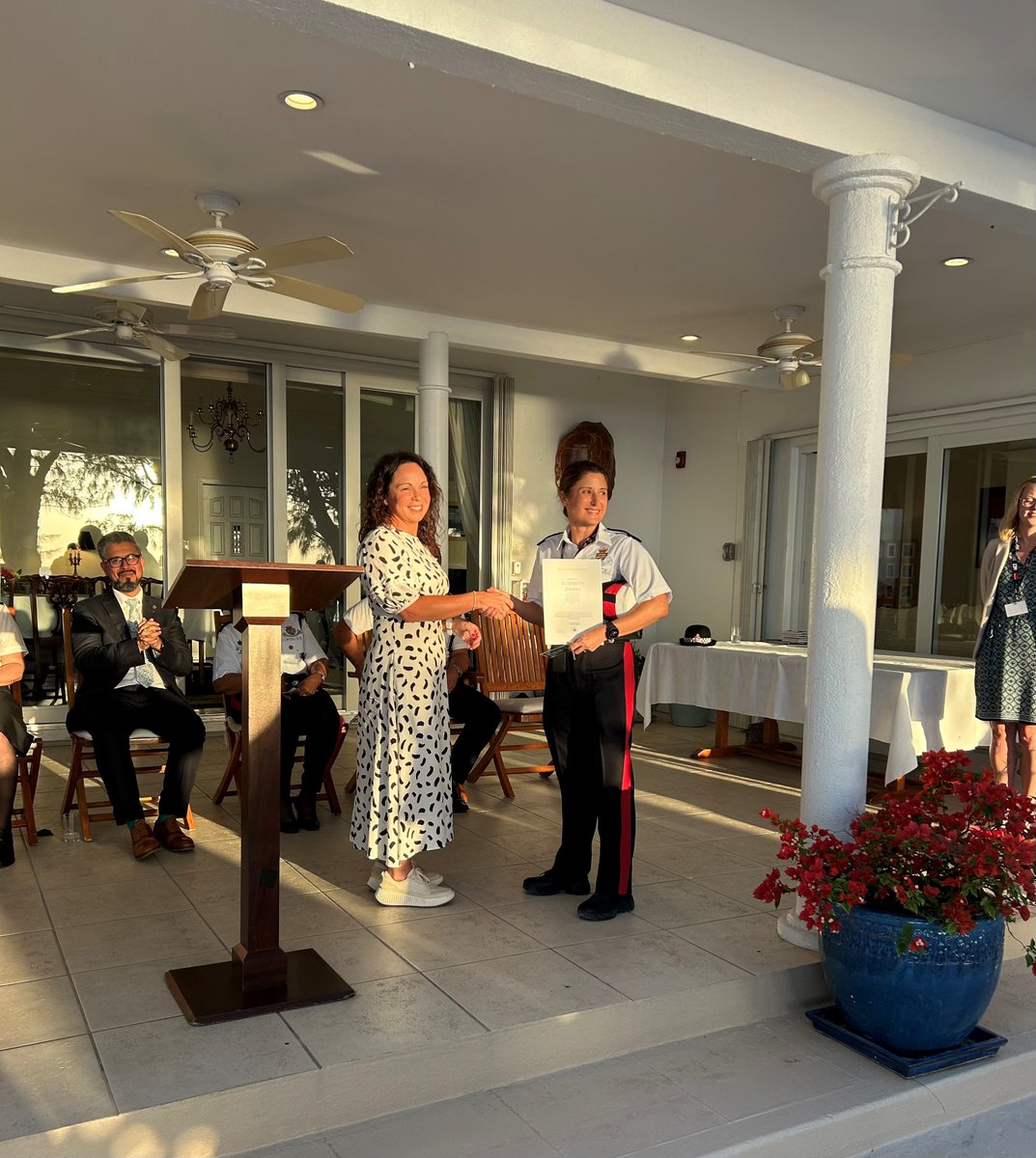 Policing_Cayman's tweet image. On Tuesday evening the BOT delegates at the BOT Women in Policing sessions were hosted by HE Governor Jane Owen at Government House for an Award Ceremony to recognise outstanding contributions to Women in Policing. 2 members of the RCIPS received recognition. 

#UKCSSF #UKFCDO