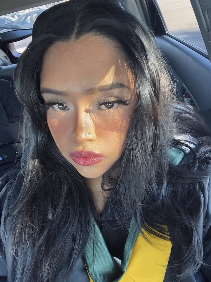 ari tweet media