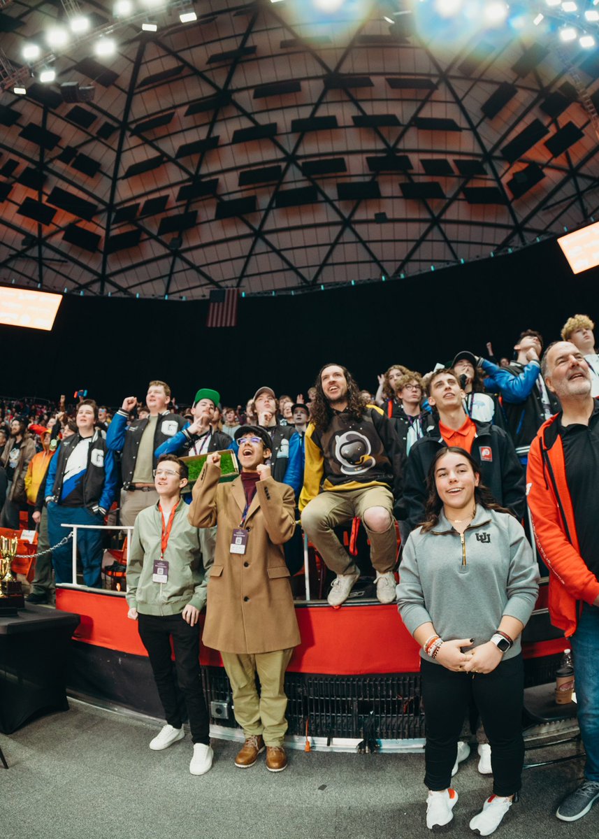 lotsa good people pushin forward esports in Utah! and i got to spend yesterday surrounded by em, speaking, teaching, meeting, crowd surfing, and share SSG with students from all across the state!! stoke levels were all time and champs won trophies across multiple games!!!! 

to