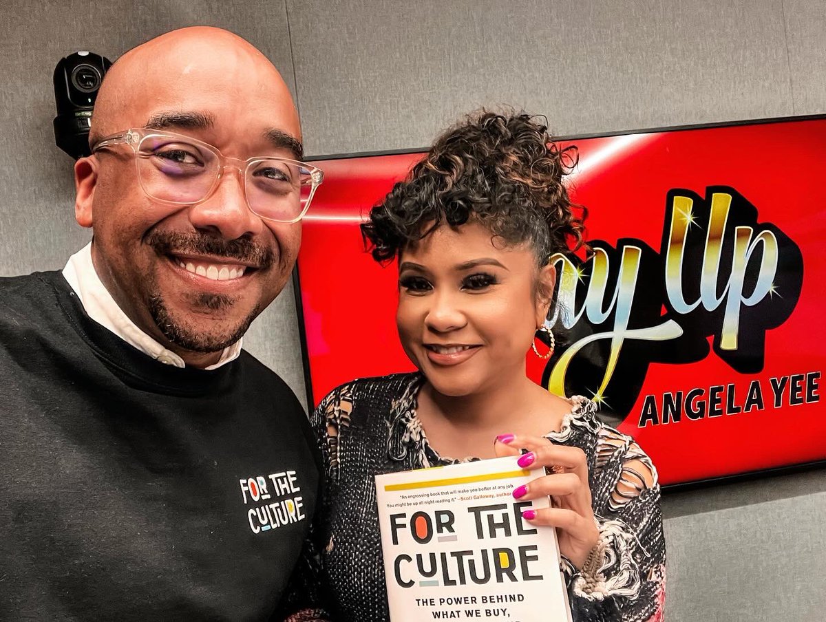 Check out who I got to hang with today…the super dope @angelayee, who was kind enough to let me join her on her nationally syndicated radio show, @wayupwithyee. How lucky am I? Thanks so much for having me, Yee. Super grateful for the look. 🙏🙏🙏🙏