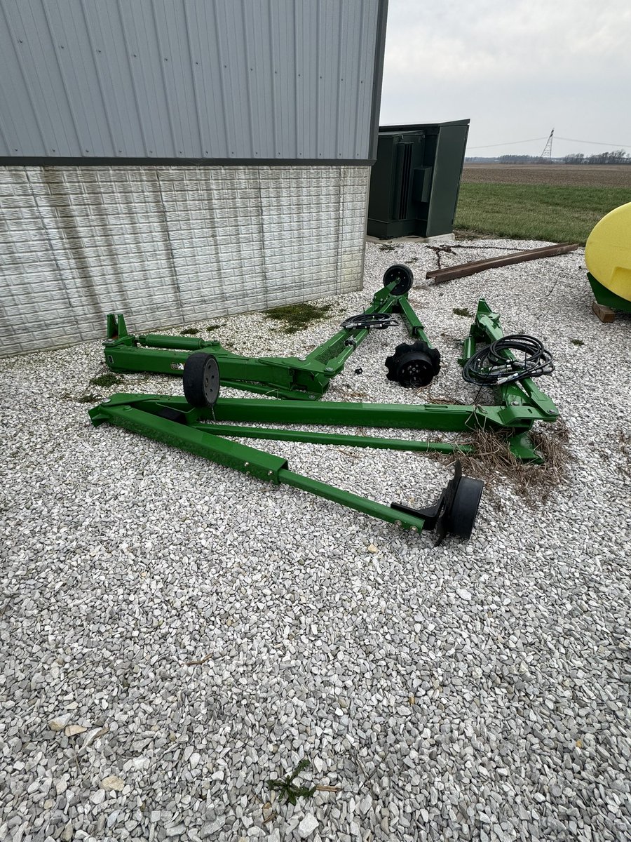 500 gal Tank with skid for 1775NT Planter for sale along with 1775NT markers for sale. Make offer, just want gone. RT’s appreciated