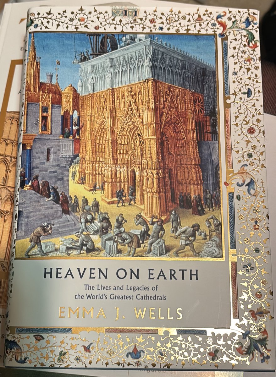 @TudorPlaces getting @Emma_J_Wells to write about @pborocathedral 🥰 Her book is so beautiful and this article will be so useful for Year 10 and 11 in the run up to their History Around Us exam! #historyteacher