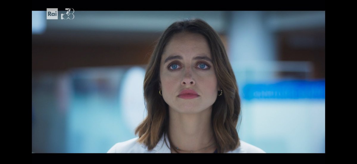 abcdefgreys's tweet photo. voi dovete smetterla di farmi soffrire Giulia Giordano vedete di rimediare nella stagione quattro  #DOCNelleTueMani3 https://t.co/m9Hud7ZGBc