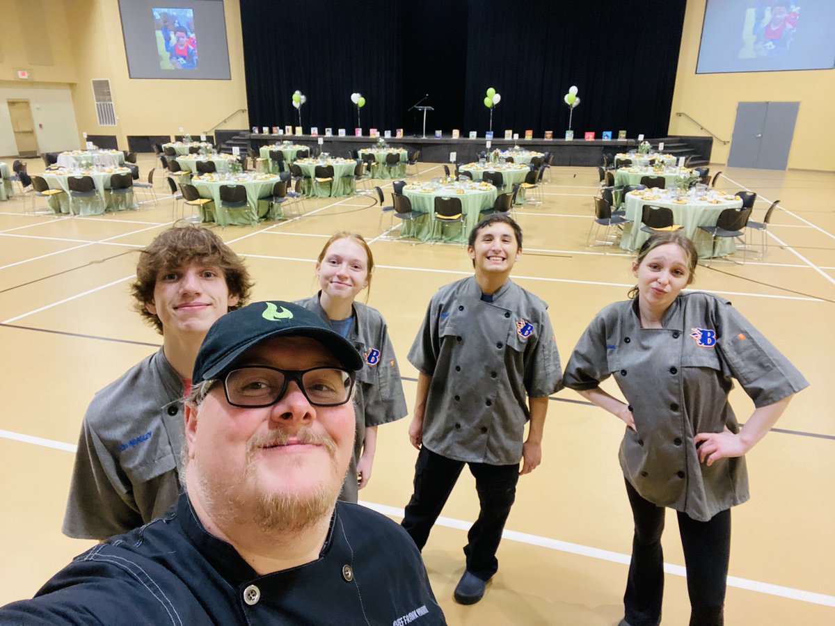 Thank you <a href="/ProjTranTN/">Project Transformation Tennessee</a> for letting BHS Culinary take care of your event today 
Students love real hands on job learning skills <a href="/bhs_smith/">Justin Smith</a> <a href="/BlackmanCte/">Blackman High CTE</a> <a href="/RuCoCTE/">RuCo CTE</a> in Nashville