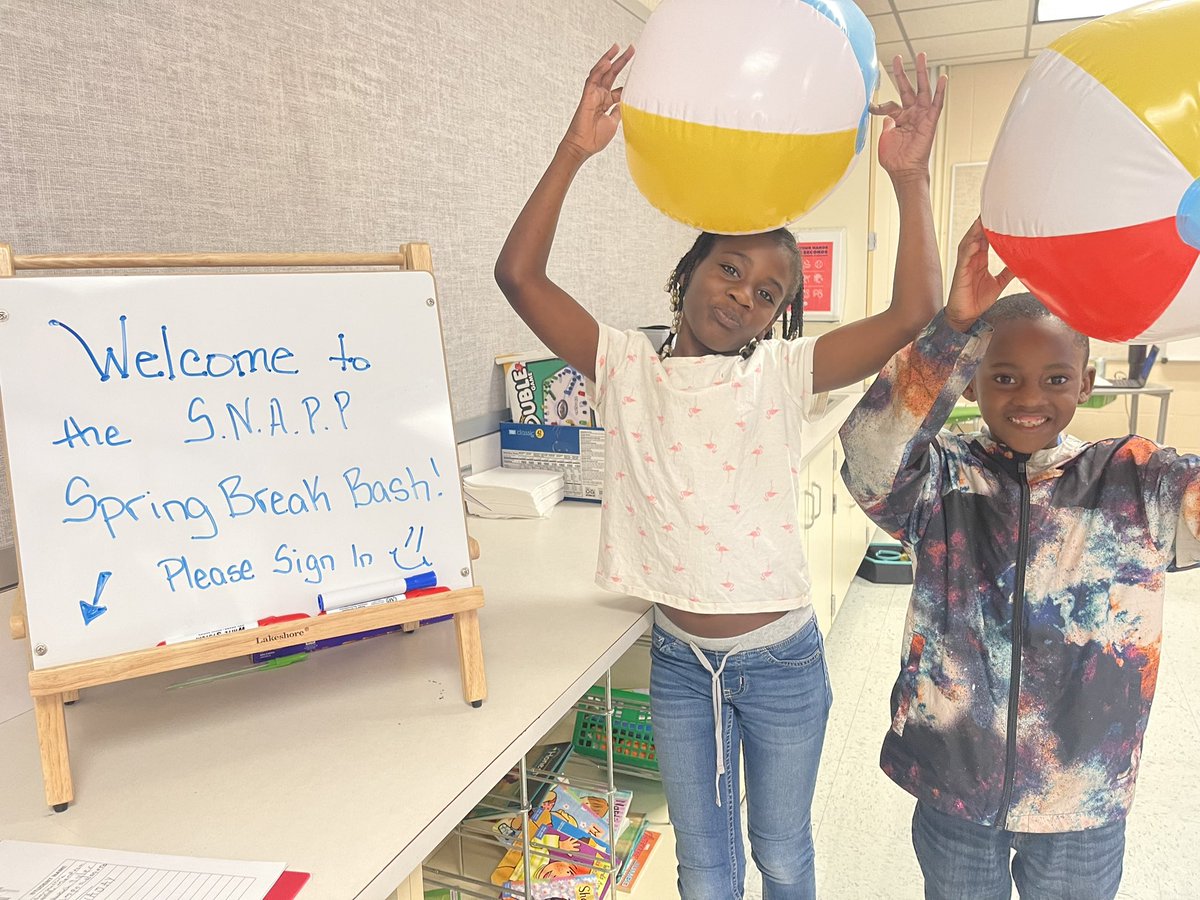 Our SNAPP Spring Break Bash was so much fun! Thank you to all our amazing sponsors for supporting our scholars! @SamBriseno26 @LauraMatiasSeg1 @elyanaaguilar1 @Jennife515price @EckertES_AISD