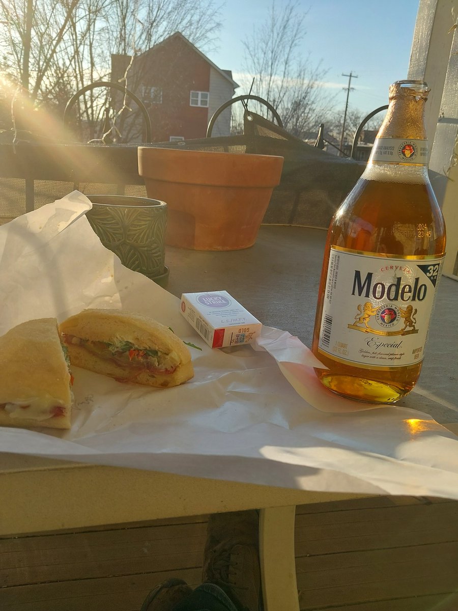 ThefirstJonk's tweet image. Today will be okay even if I have to mold it that way with my bare fucking hands.