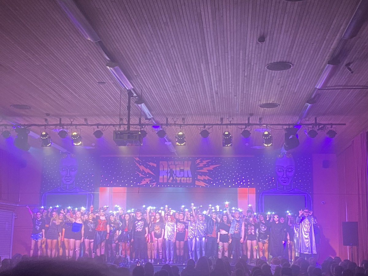 FriaryDP's tweet image. Well done to the TYs for yet another super performance. ⁦@FriaryCollege⁩