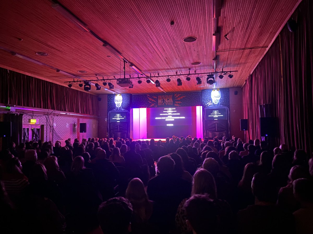 FriaryDP's tweet image. Well done to the TYs for yet another super performance. ⁦@FriaryCollege⁩