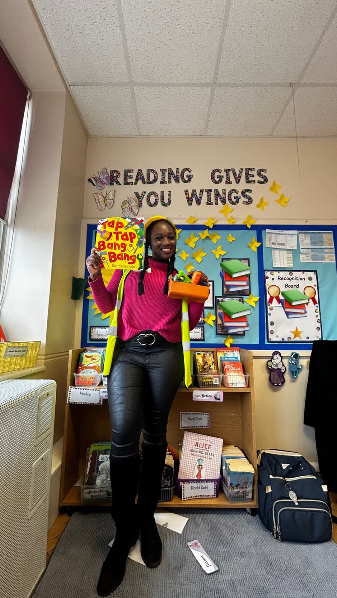 _MsLewis's tweet photo. World book day 2024 in the UK #lifeabroad #worldbookday2024 https://t.co/kIPuveEhdy