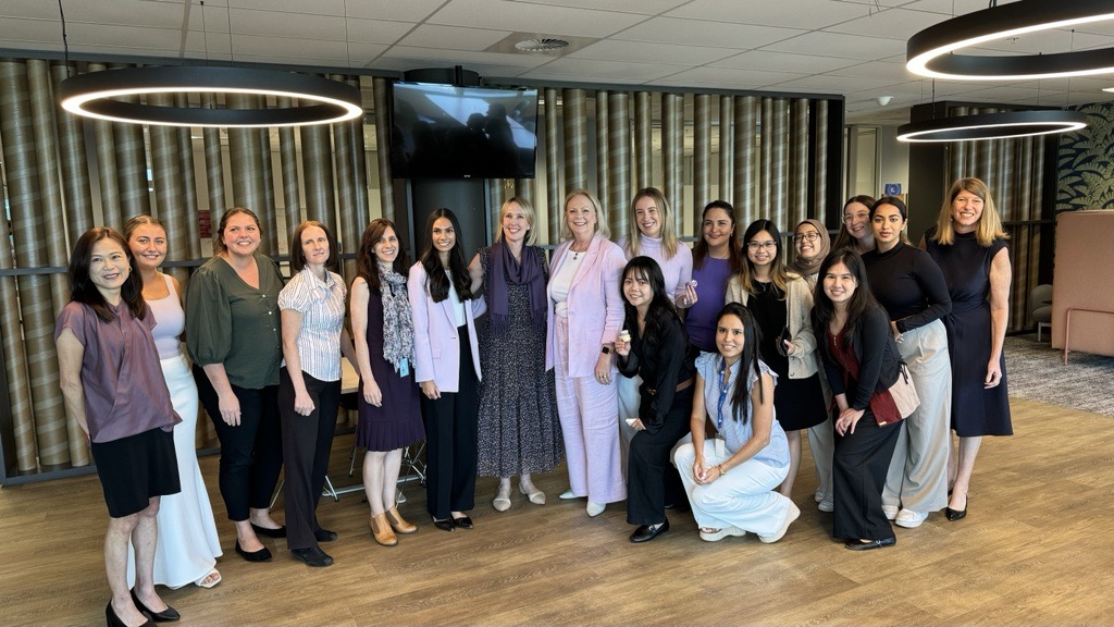 KonicaMinoltaAu's tweet photo. Happy International Women's Day! Today and every day, Konica Minolta celebrates the diversity and empowerment of women worldwide.

Thank you all who joined us this morning 👩💐

#InternationalWomensDay #InspireInclusion #KonicaMinolta https://t.co/Pi2ksXYYrN