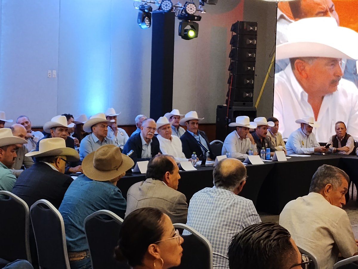 Inician los trabajos de la Junta de consejo de la CNOG en el marco de la celebración del Día Nacional de la Ganadería.