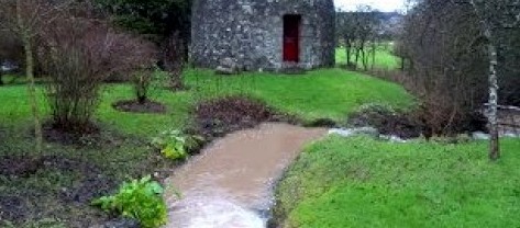 tourscotland's tweet photo. Tour #Scotland 4K short video clip Blog of a Burn in spate on ancestry, genealogy, family history visit and trip to #Elcho #Doocot also known as a #Dovecote near #Perth, #Perthshire. This picturesque 16th century Doocot is very close to Elcho Castle https://t.co/unIc2nDi7O https://t.co/t4UPyhTAyX