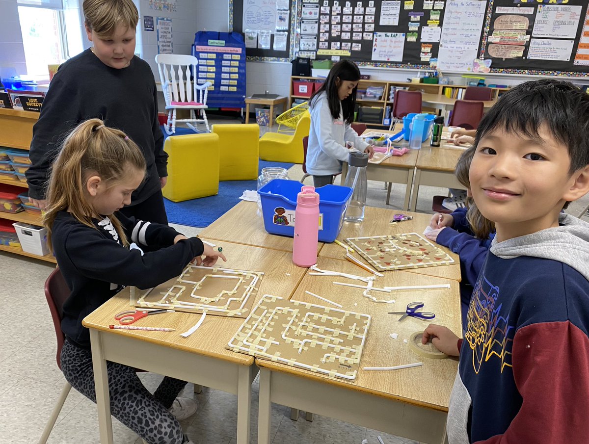 MrsKroeger's tweet photo. The Grade 3s used the Engineering Design Process to design, create and test their Marble Maze!  They finished at the pot of gold!☘️ 🌈☘️@STCTimberwolves https://t.co/v0gSQEsV20