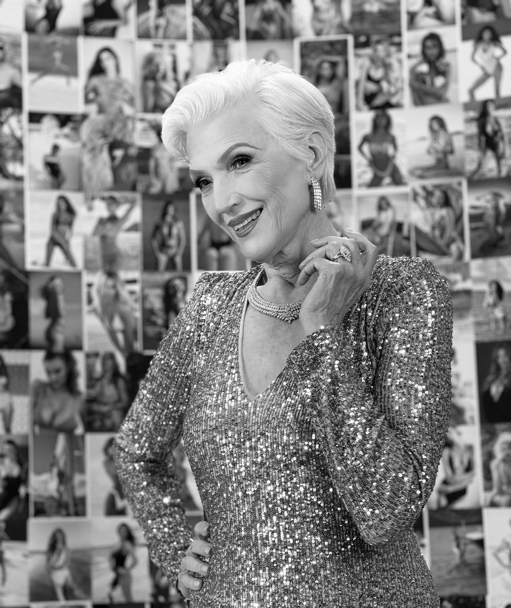 mayemusk's tweet photo. At the @SI_Swimsuit Legends photoshoot, I had to find my cover on the wall, then sign my cover in their book. Keeping me amused while waiting for my turn on set 📷💃🥰
#BeLegendary #SISwim60 #SISwimsuit
#AWomanMakesAPlan 📖
#ItsGreatToBe75 💪
@XFashion https://t.co/YLluYw8esz