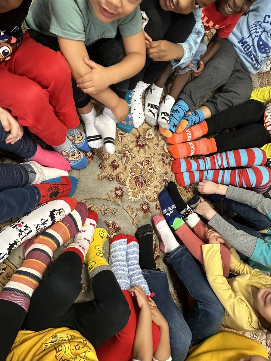 PeaceRoseMS's tweet image. #readacrossamericaweek #peacerosems #projectbeforeatPRMS