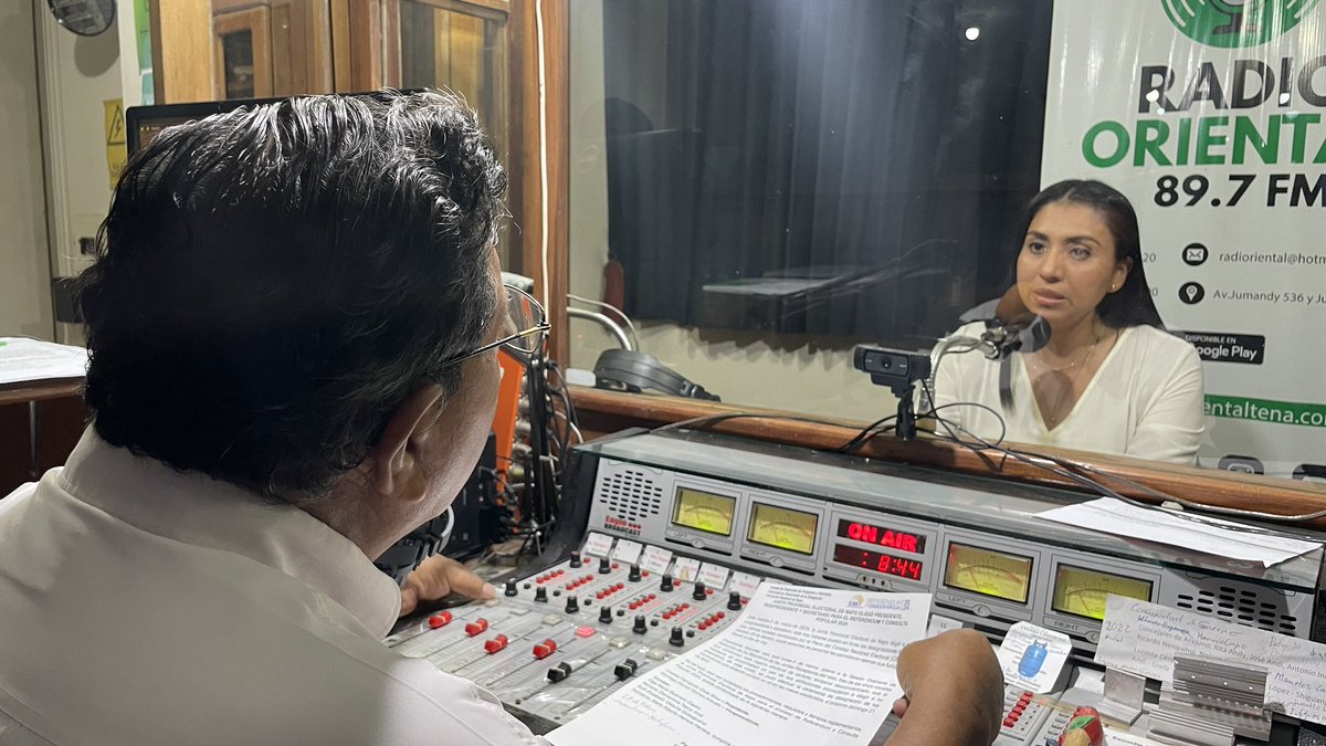 cnenapo's tweet photo. Inicia la entrevista a nuestra directora Belky Sánchez, en @radioriental, espacio en el que se socializan las principales actividades desarrolladas en cumplimiento estricto al #CalendarioElectoralEc del #ReferéndumYConsulta2024. ✍️ 

🗳 ¡En democracia, #EcuadorVotaInformado! 🇪🇨 https://t.co/819aDJA0BF
