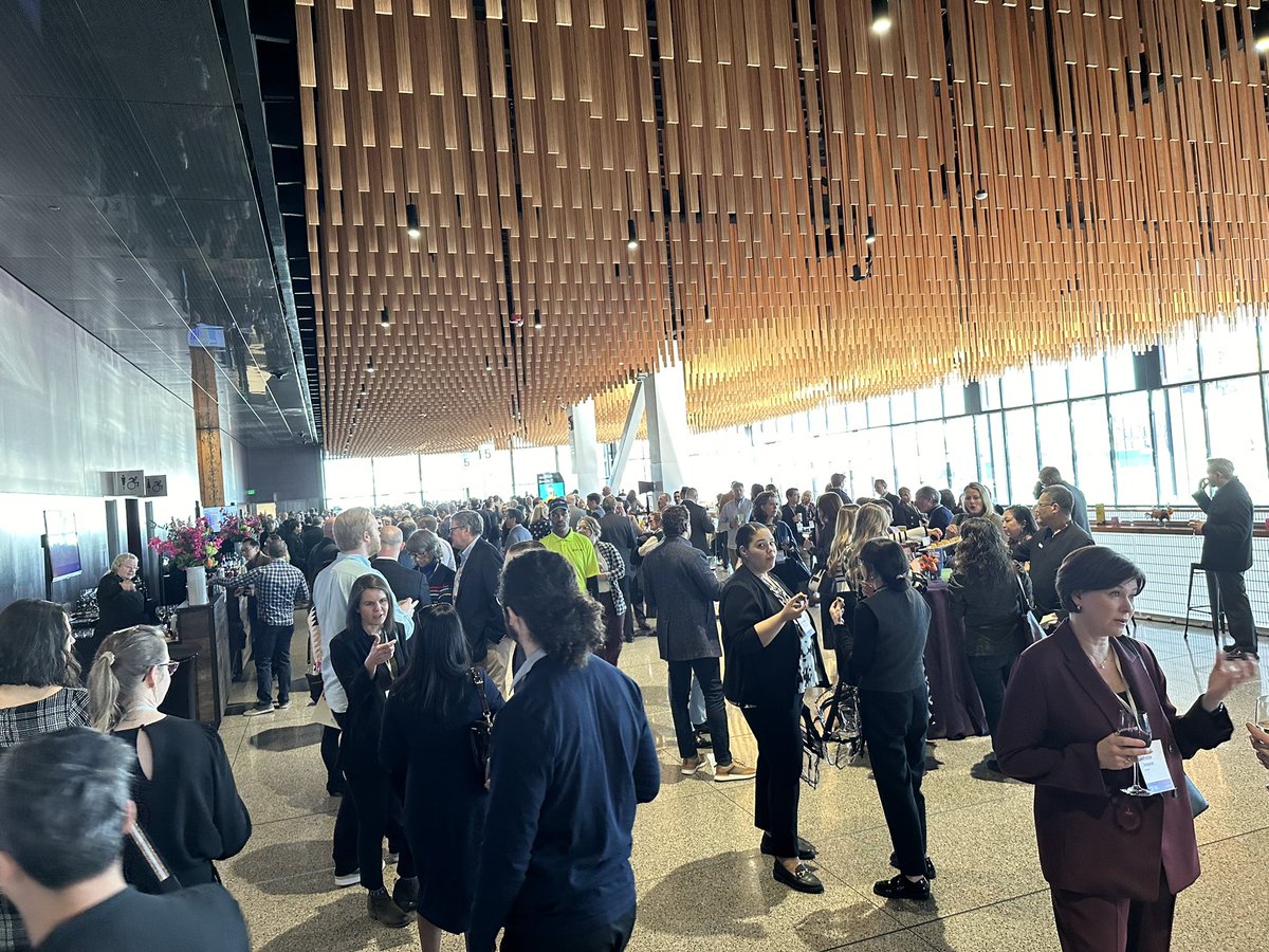 More than 1,100 DSA members, guests and city leaders are here at the Seattle Convention Center Summit building for DSA’s biggest event of the year: State of Downtown 2024. This year, local projects and priorities are in focus as we explore downtown issues. #SOD2024