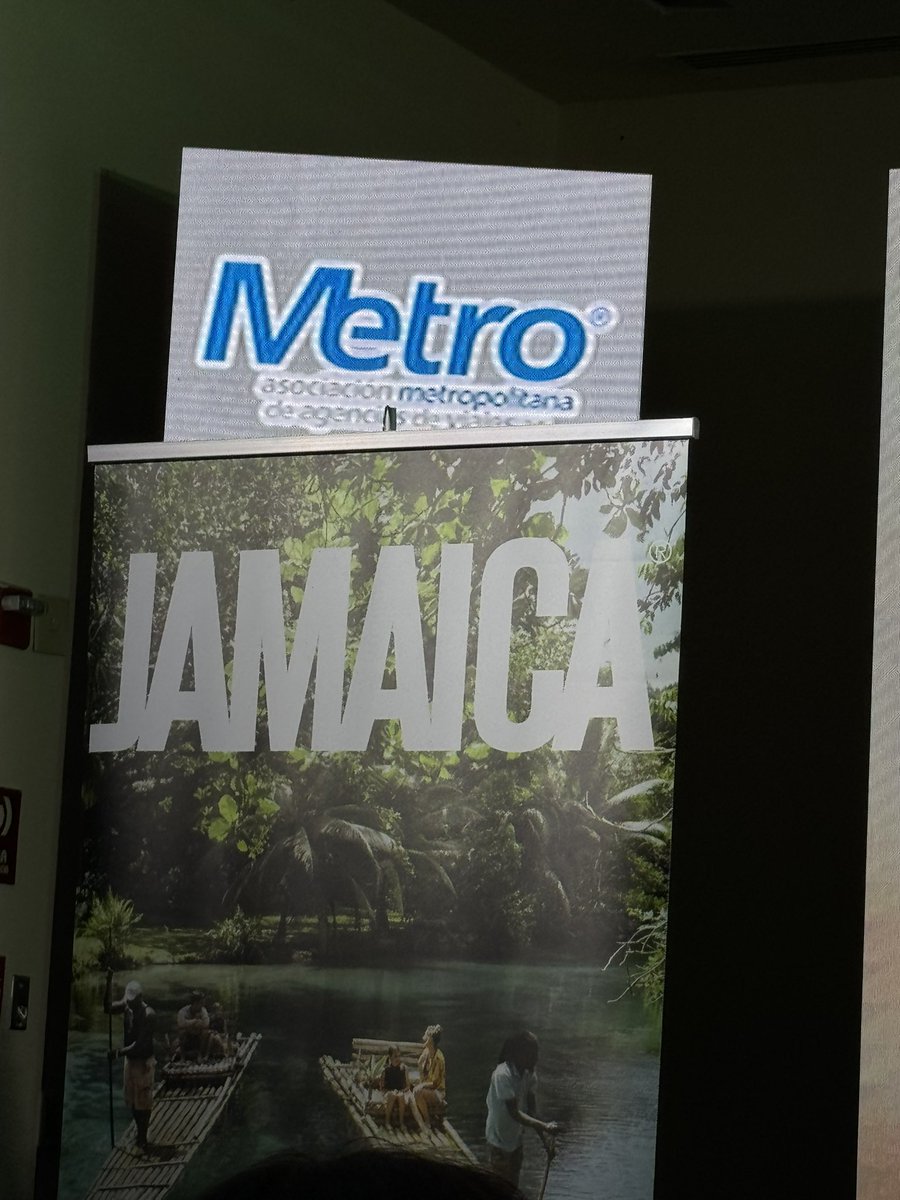 Termina una exitosa edición más de #Eptur con una conferencia magistral ofrecida por <a href="/VisitJamaicaNow/">Visit Jamaica</a> a cargo de  <a href="/ferolivera09/">fernando olivera</a> <a href="/AsociacionMetro/">Asociación Metropolitana de Agencias de Viajes</a>