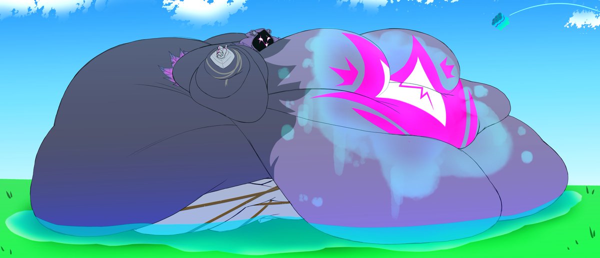 Huwon_XL's tweet image. Raven Team Leader gettin hit with tha chug splashes
Commission for @LoveFatAssWoman