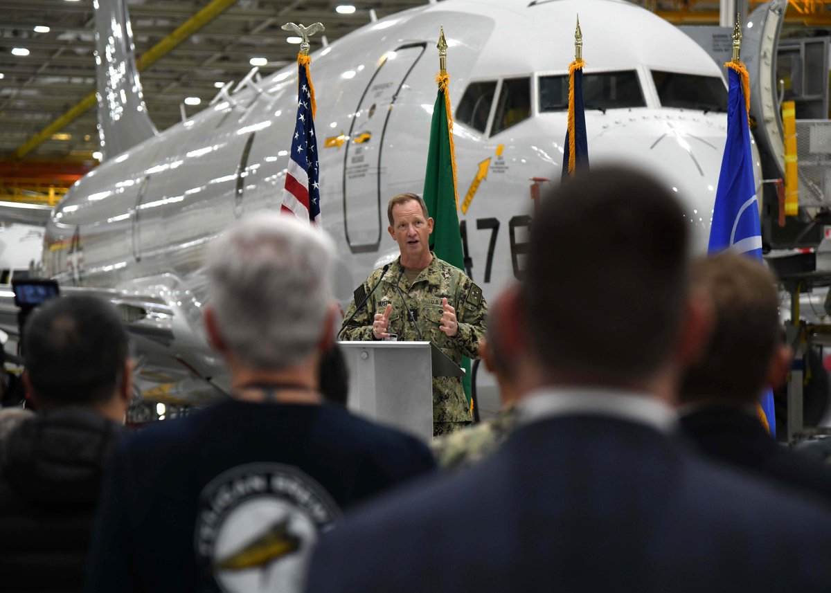 #USNavy Photos of the Day:

1️⃣ #USSGunstonHall #FLTOPS @ItalianNavy during Steadfast Defender @NATO and 2️⃣ #CutlassExpress24 #VBSS training @USNavyEurope
3️⃣ @USSMakinIsland DC drill phone talkers @NavalBaseSD
4️⃣ @flynavyreserve gets first P-8A Poseidon
👉 dvidshub.net/r/uw5gq2