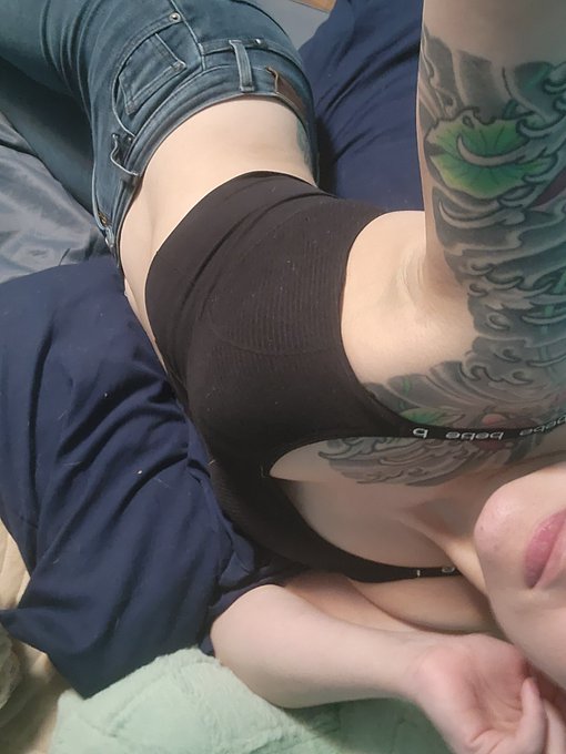 Aye bebe 🥰 https://t.co/2cVgC7uZkR<a href="/tag/realloyalfans"class="tags"><span>#realloyalfans</span></a>