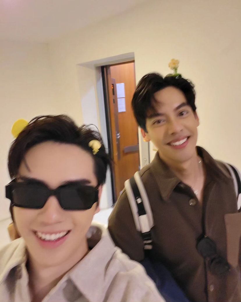 TeamTae_Darvid's tweet photo. IG: tee_jaruji

BRO WITH BROK 🐶

#TaeDarvid
#TEeThanapon 
#teamtae_darvid https://t.co/cZG2NwuiOC