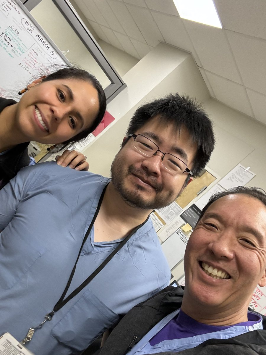 MC98144's tweet photo. Look who I ran into in the @harborviewmc CCU Team Room! Future @uwashfellows  and current @uw_chiefs R3 extraordinaire, Dr @aediaz25 and Cardiology hospitalist extraordinaire, Dr Alvin Cho! https://t.co/7TlogZb8hu