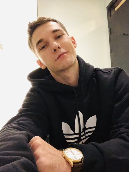 Do you think you’re the hottest twink in America? Drop ur picture below I will start https://t.co/Ap