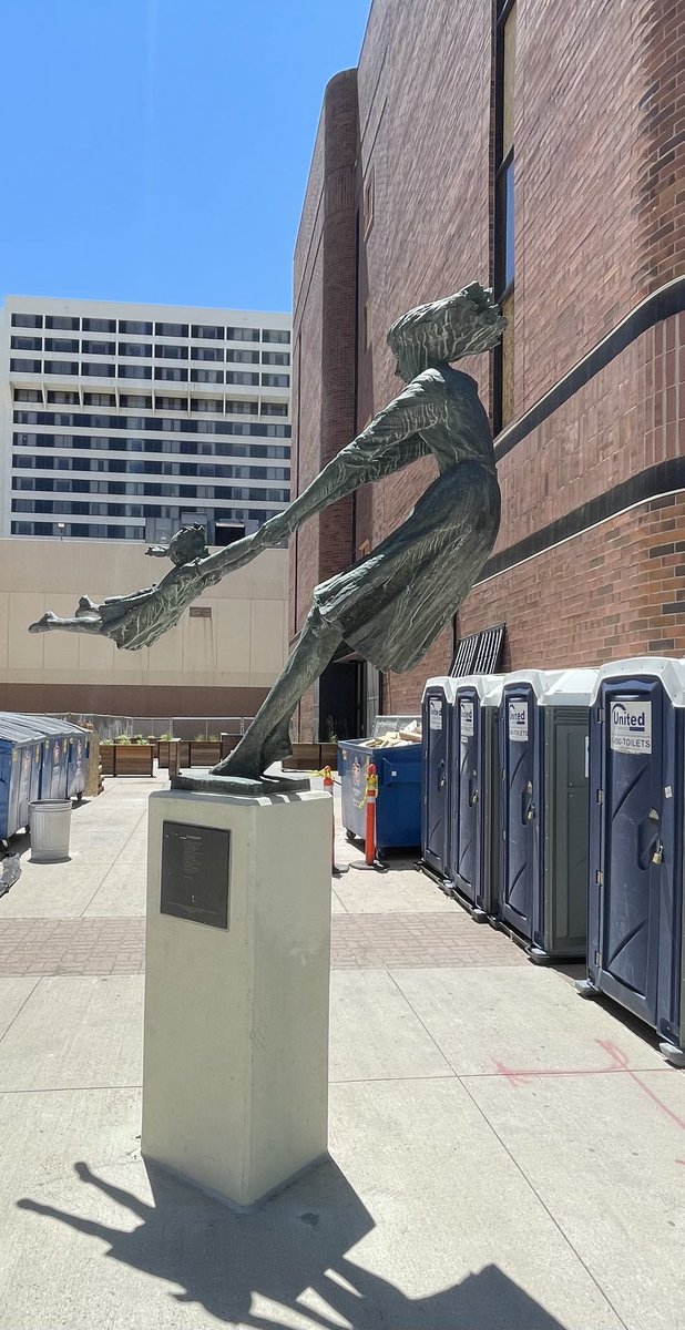 Уважаемые и наши любимые женщины! Наши мамы и сестры примите мои поздравления по случаю праздника 8 марта-Международного дня женщин! 
Всегда и везде, в семье и на работе, а также в ежедневной суете пусть вас всегда оберегает Всевышний и даст свои блага, радость и улыбку!