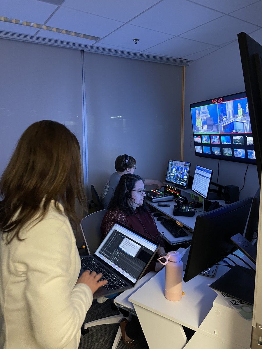 Gearing up for the #StateOfTheUnion tonight. Live coverage starts at 8:30 pm plus we will be live tweeting the event.