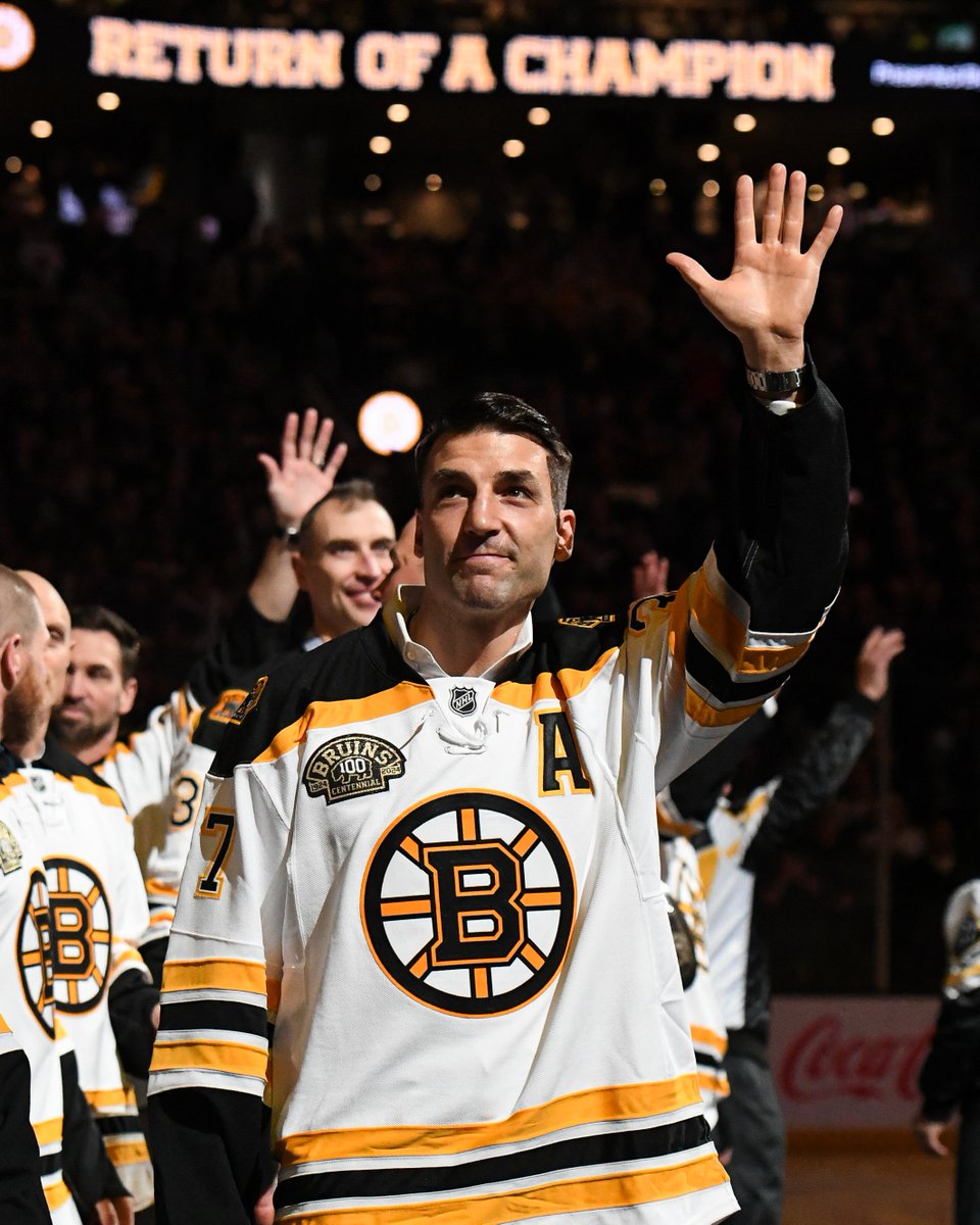 NHL's tweet photo. Return of a Champion Night in Boston! 🏆 https://t.co/hvIQe9IWLL