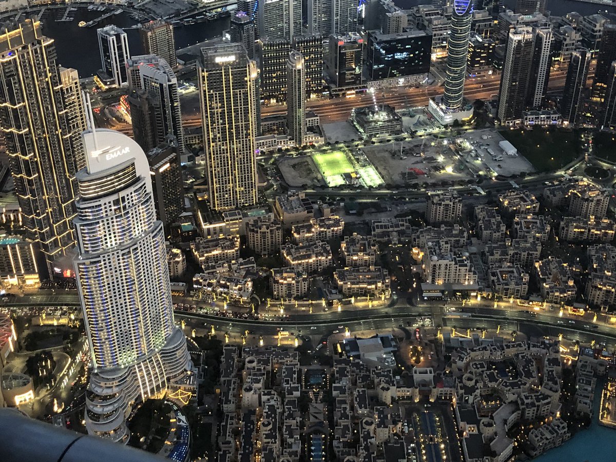 AndyAshworthMC's tweet photo. Have worked in UAE on many occasions, but to come back for a holiday is very different. Wandered round the City, very impressed with the cleanliness of #Dubai & the friendliness of all the people #AmazingBuildings #HolidayMemories https://t.co/mDrcqulx9q